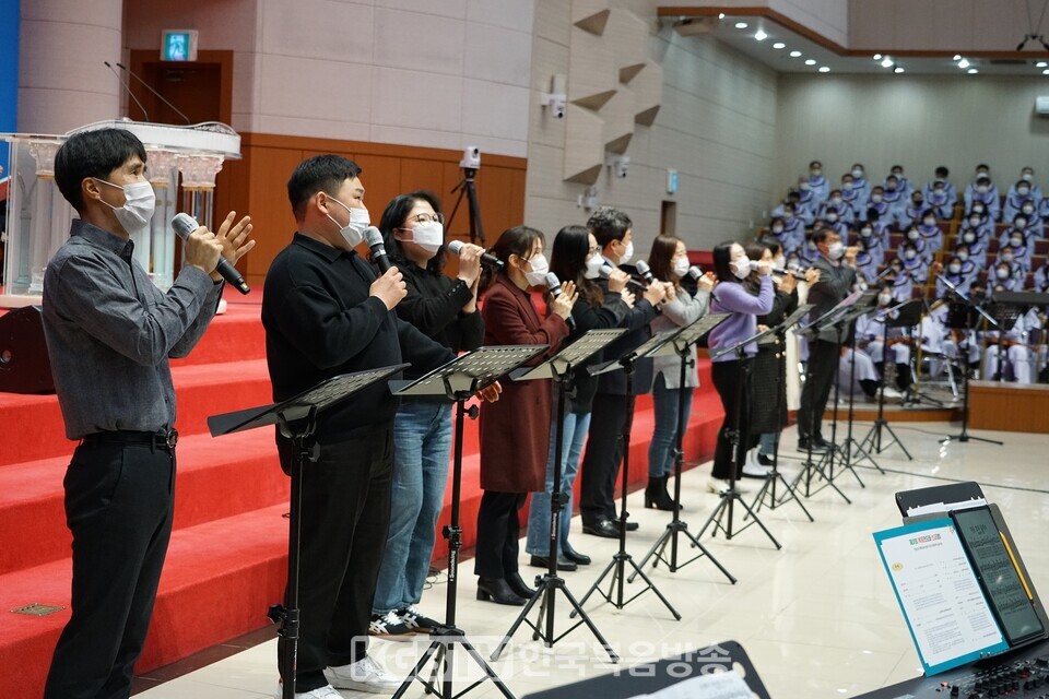 한국복음방송과 한국복음신문이 주최한 복음전도와 선교대회가 1월29일 저녁7시 송정중앙교회에서 성대히 개최됐다.