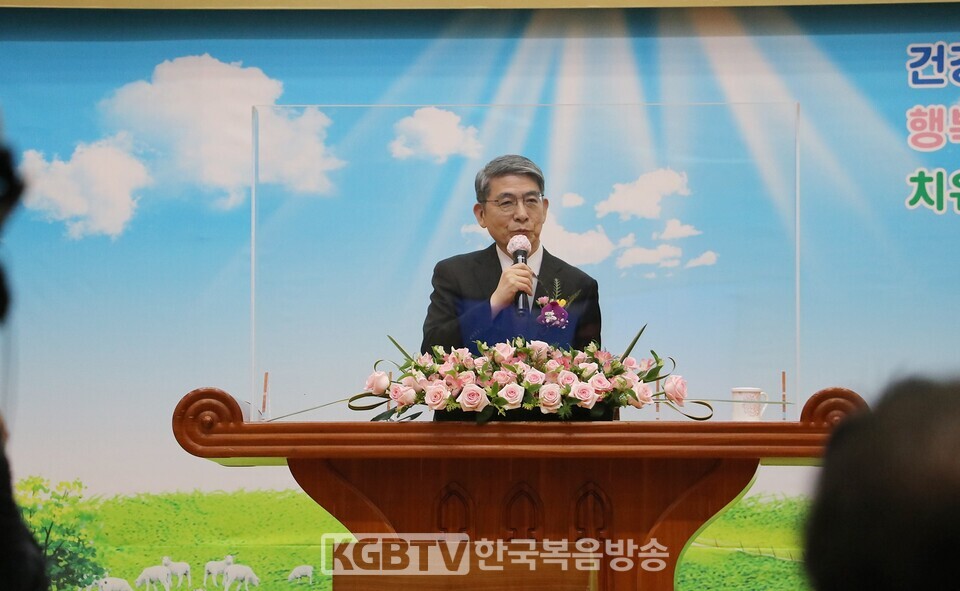         남택률목사(광주기독교교단협의회 대표회장)가 축하인사를 전했다, 한국복음방송