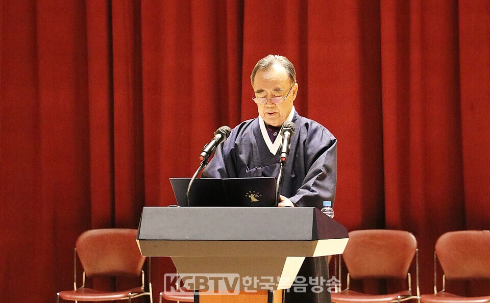 김용옥장로가 독립선언문 낭독을 했다.